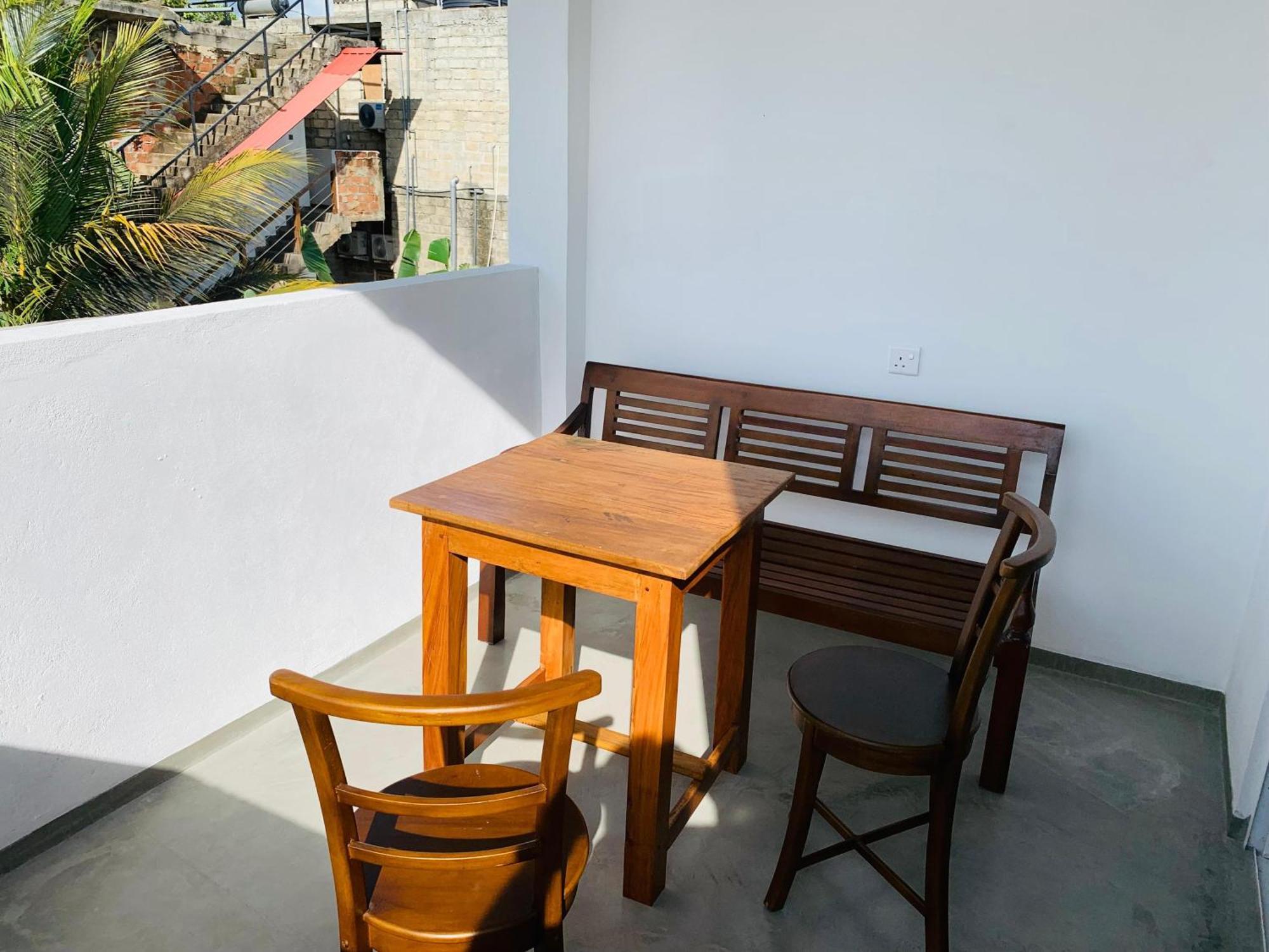 Calidan Bed & Breakfast Mirissa Exterior photo
