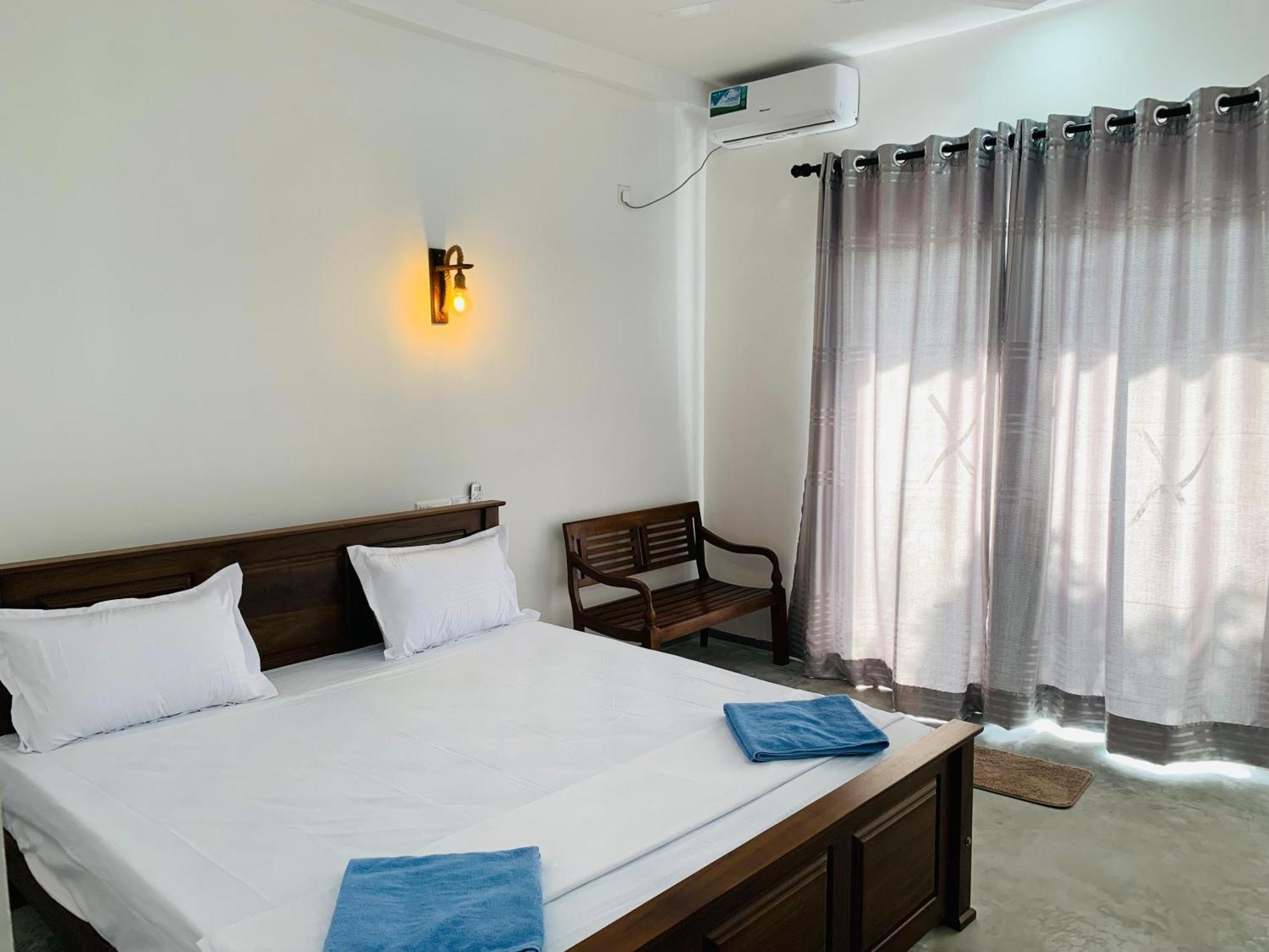Calidan Bed & Breakfast Mirissa Exterior photo