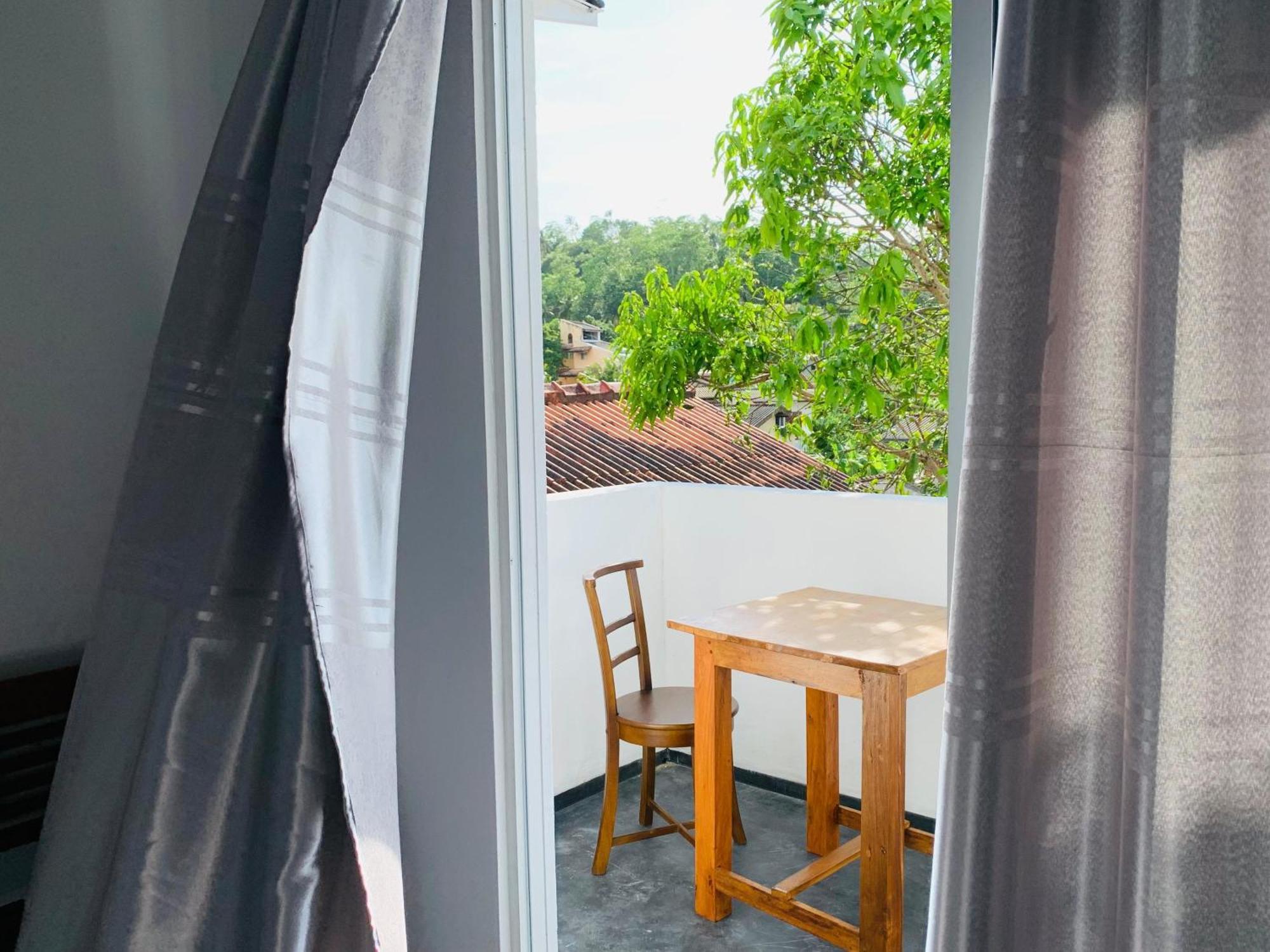 Calidan Bed & Breakfast Mirissa Exterior photo
