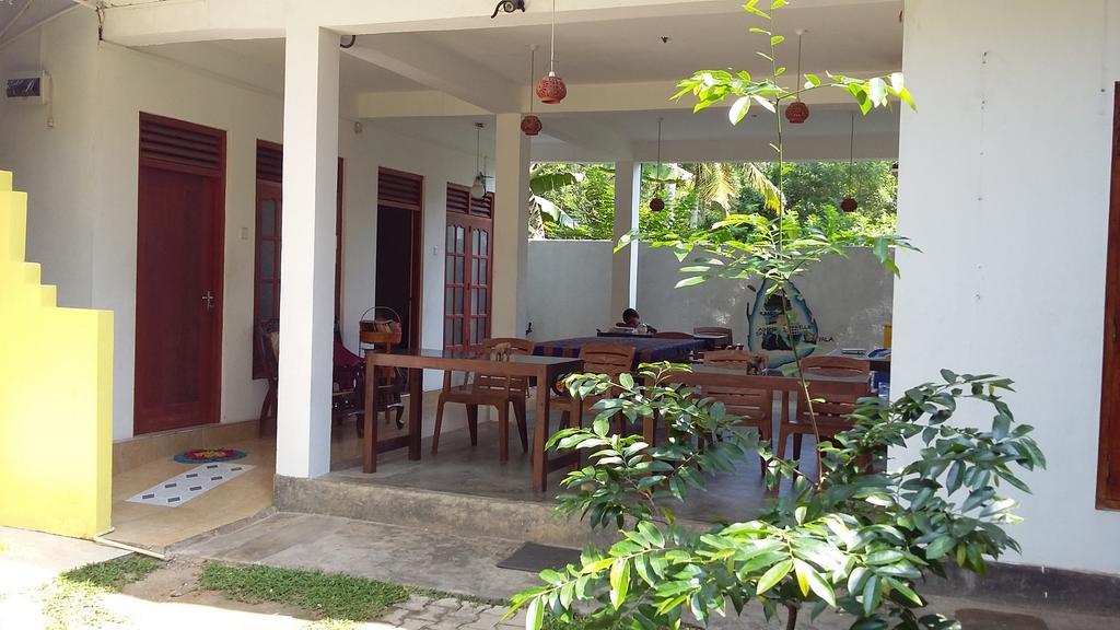 Calidan Bed & Breakfast Mirissa Exterior photo