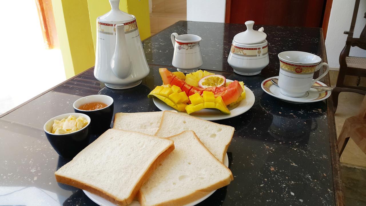 Calidan Bed & Breakfast Mirissa Exterior photo